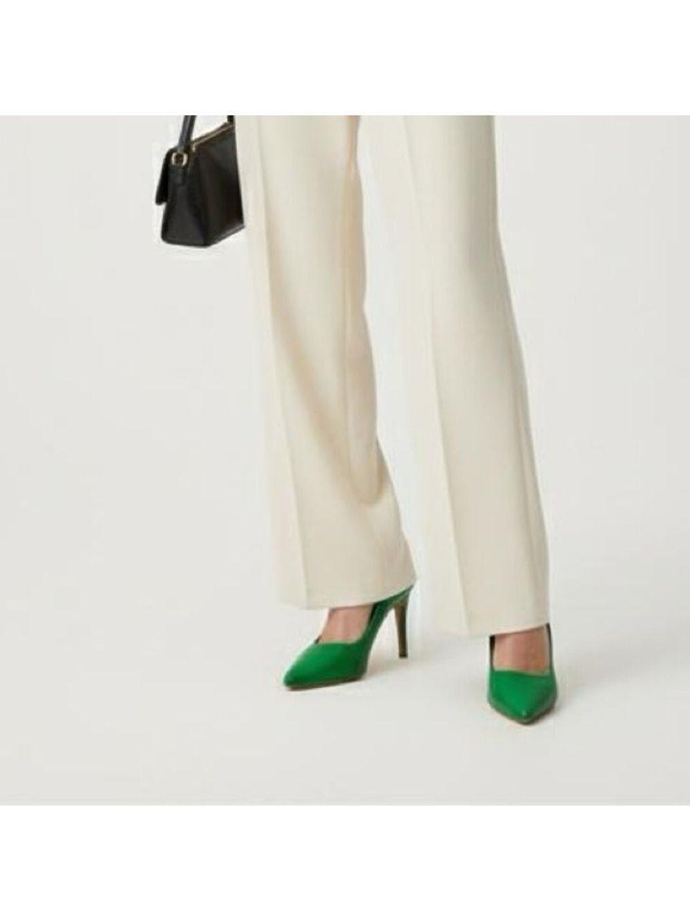 L’Intervalle Kelly Green size 7 leather heels